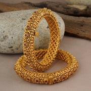 GORGEOUS GOLD FLORAL BANGLE SET