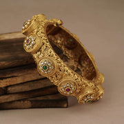 LEAF MOTIF GOLD PLATED STONE KADA