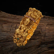 gold plated temple design kada